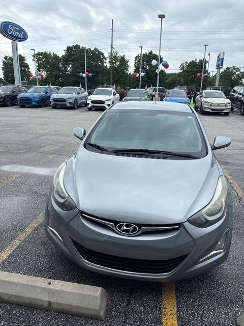 2015 Hyundai Elantra SE — Sedan — 72,511 mi — Valparaiso, IN