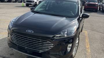 2021 Ford Escape Titanium Hybrid — SUV — 36,514 mi — Valparaiso, IN