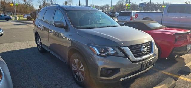 2017 Nissan Pathfinder S — SUV — 72,886 mi — Valparaiso, IN