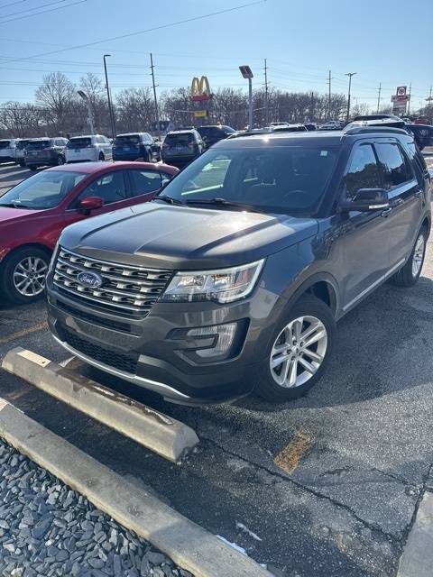 2017 Ford Explorer XLT — SUV — 111,219 mi — Valparaiso, IN