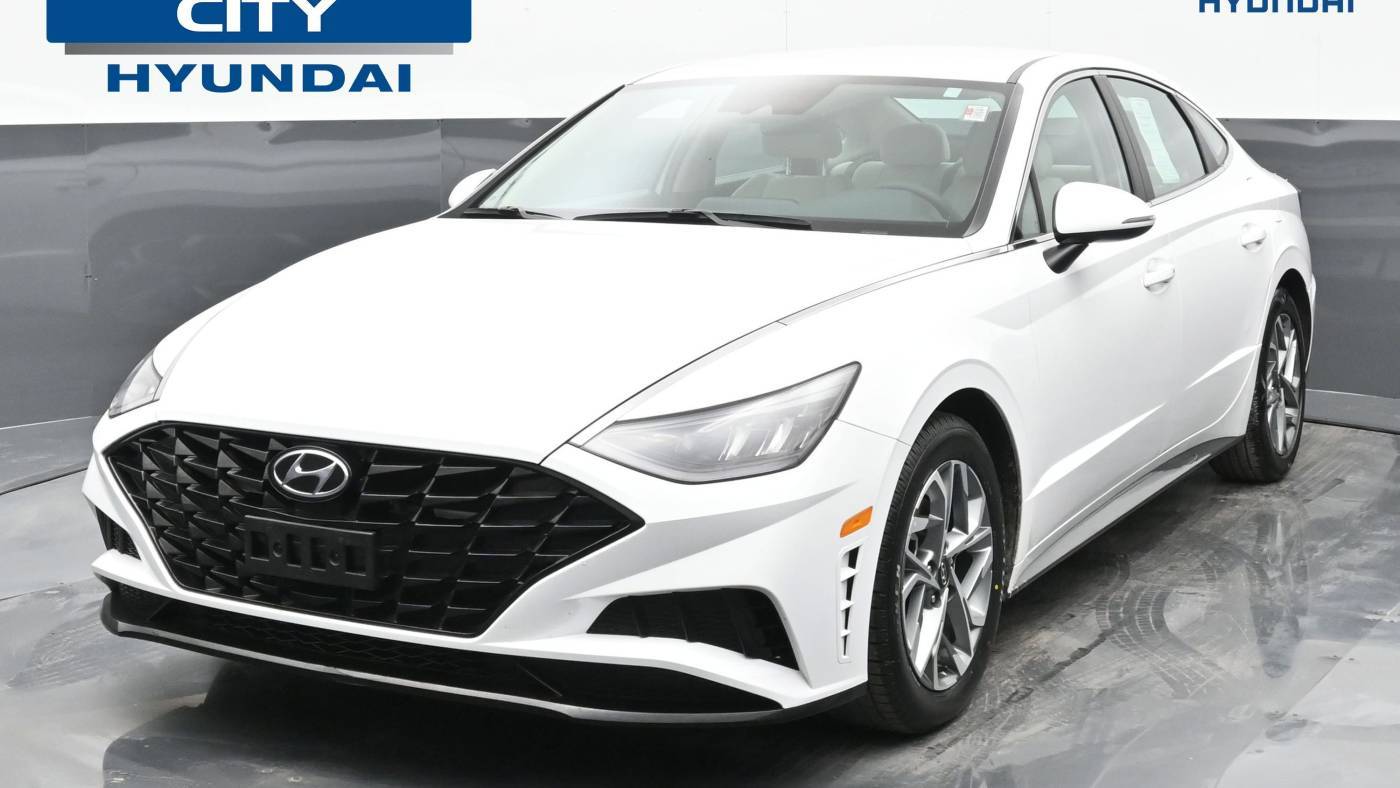 2023 Hyundai Sonata SEL — Sedan — 53,460 mi — Michigan City, IN