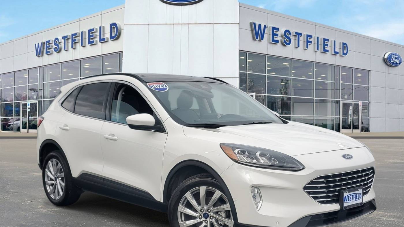2022 Ford Escape Titanium — SUV — 4,009 mi — Countryside, IL