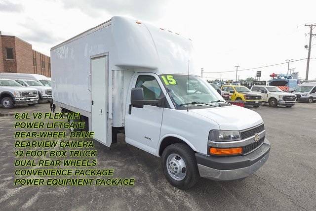 2015 Chevrolet Express Commercial Cutaway 4500 — Chassis Cab Truck — 92,465 mi — Bensenville, IL