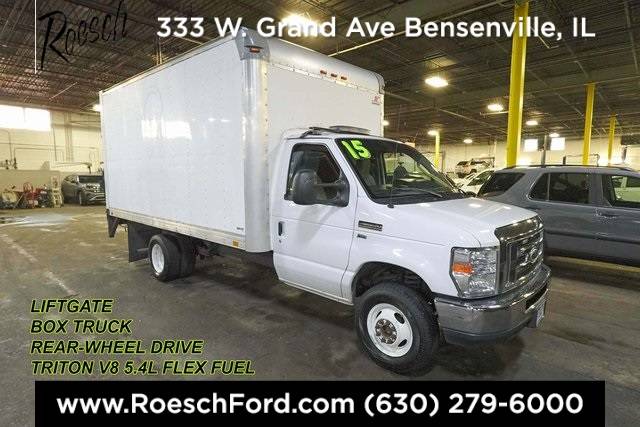 2015 Ford Econoline Commercial Cutaway E-350 — Chassis Cab Truck — 143,592 mi — Bensenville, IL
