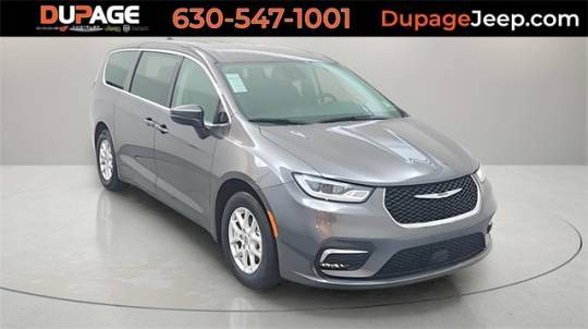 2023 Chrysler Pacifica Touring L — Minivan — 64,191 mi — Glendale Heights, IL