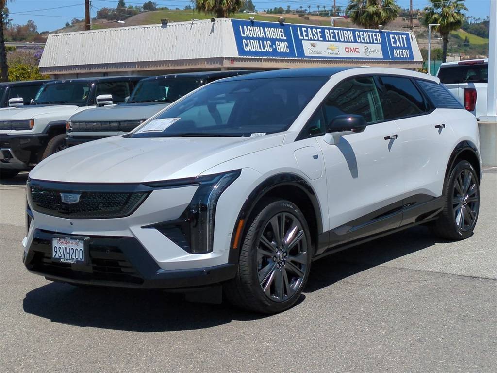 2025 Cadillac OPTIQ Sport 2 — SUV — 627 mi — Laguna Niguel, CA
