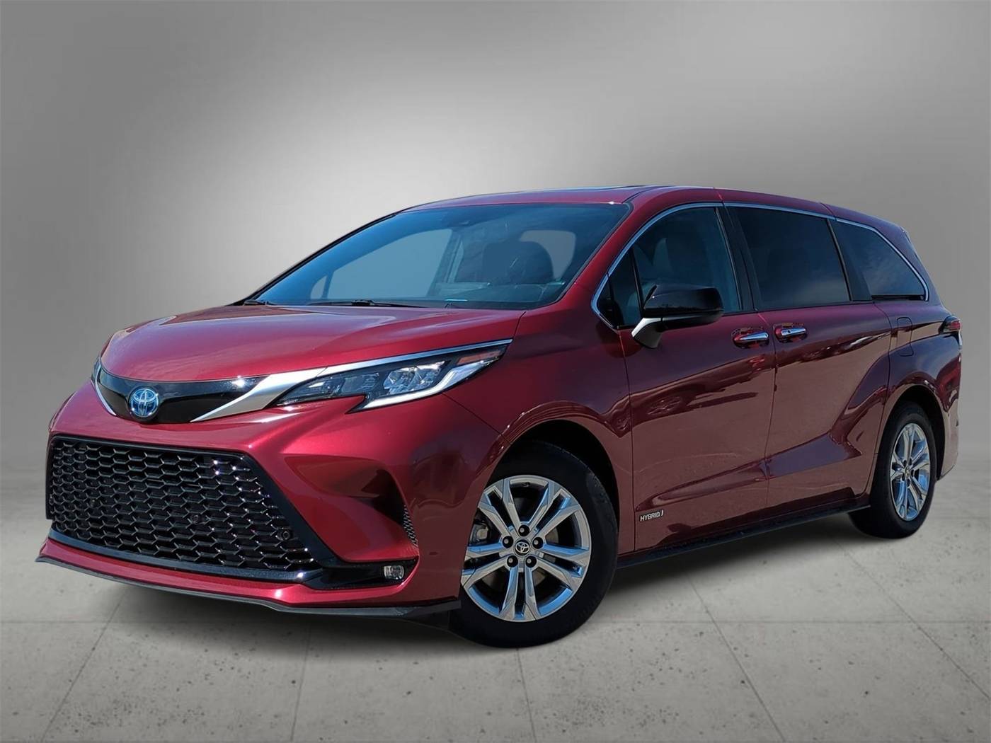 2021 Toyota Sienna XSE — Minivan — 33,992 mi — Farmington Hills, MI