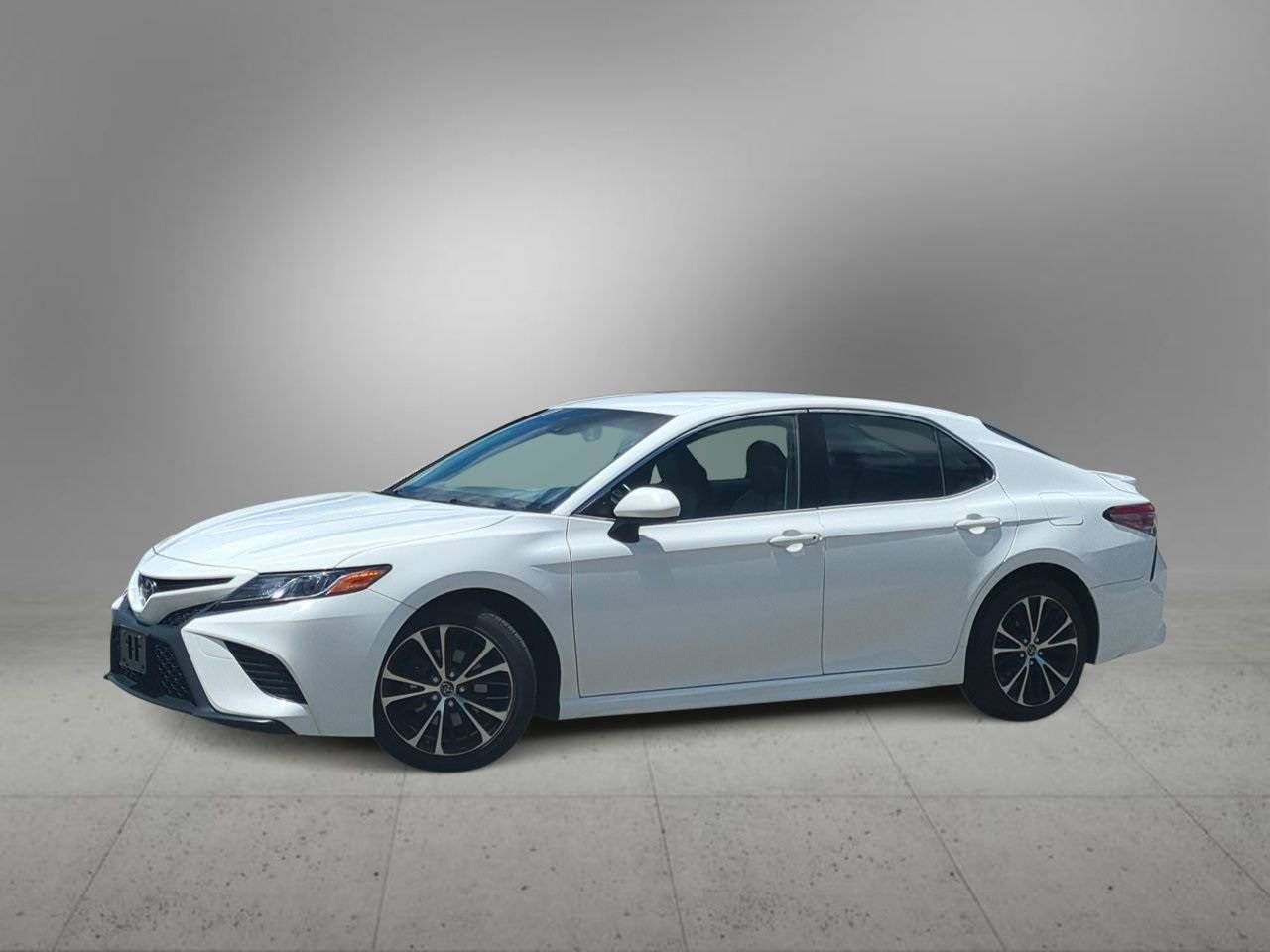 2018 Toyota Camry L — Sedan — 84,223 mi — Farmington Hills, MI