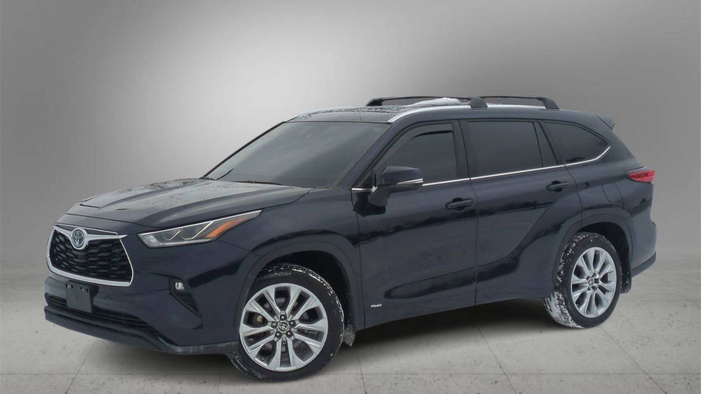 2023 Toyota Highlander Hybrid Limited — SUV — 33,679 mi — Farmington Hills, MI