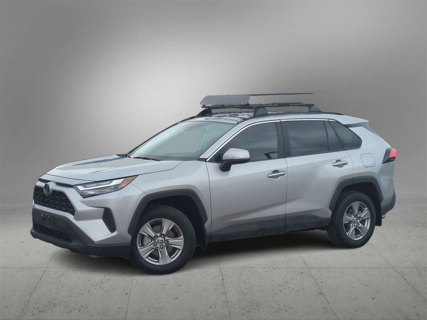 2023 Toyota RAV4 XLE — SUV — 32,295 mi — Farmington Hills, MI