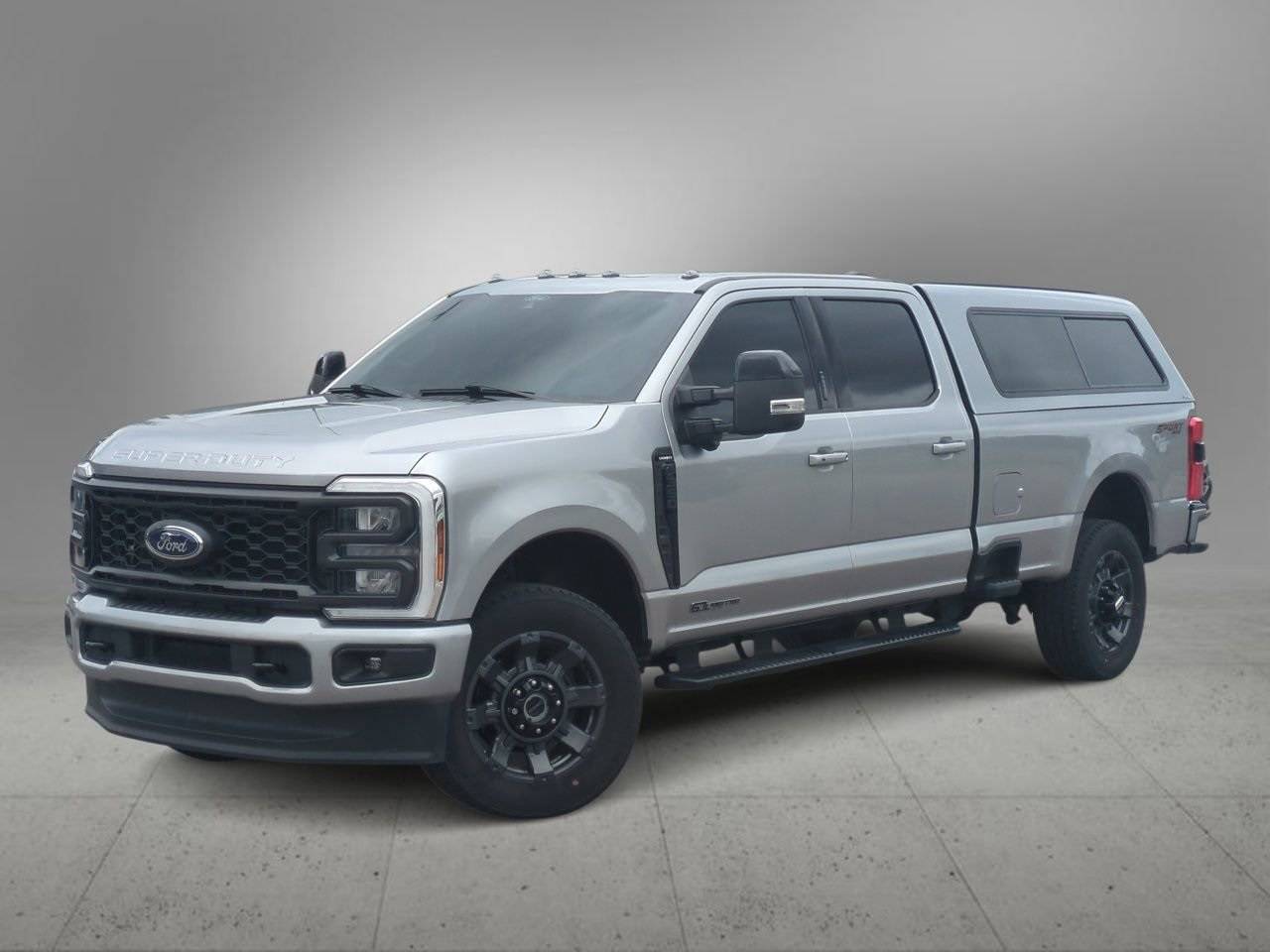 2024 Ford Super Duty F-350 LARIAT — Pickup Truck — 24,590 mi — Farmington Hills, MI
