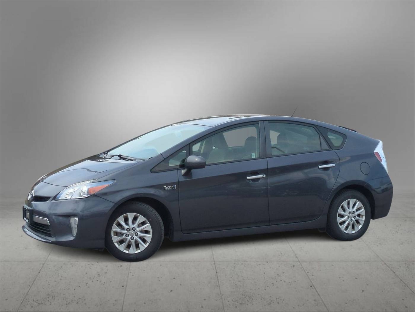 2012 Toyota Prius Advanced — Hatchback — 115,215 mi — Farmington Hills, MI