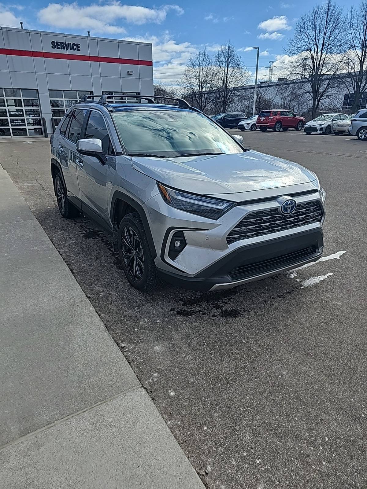 2023 Toyota RAV4 Hybrid Limited — SUV — 26,708 mi — Farmington Hills, MI