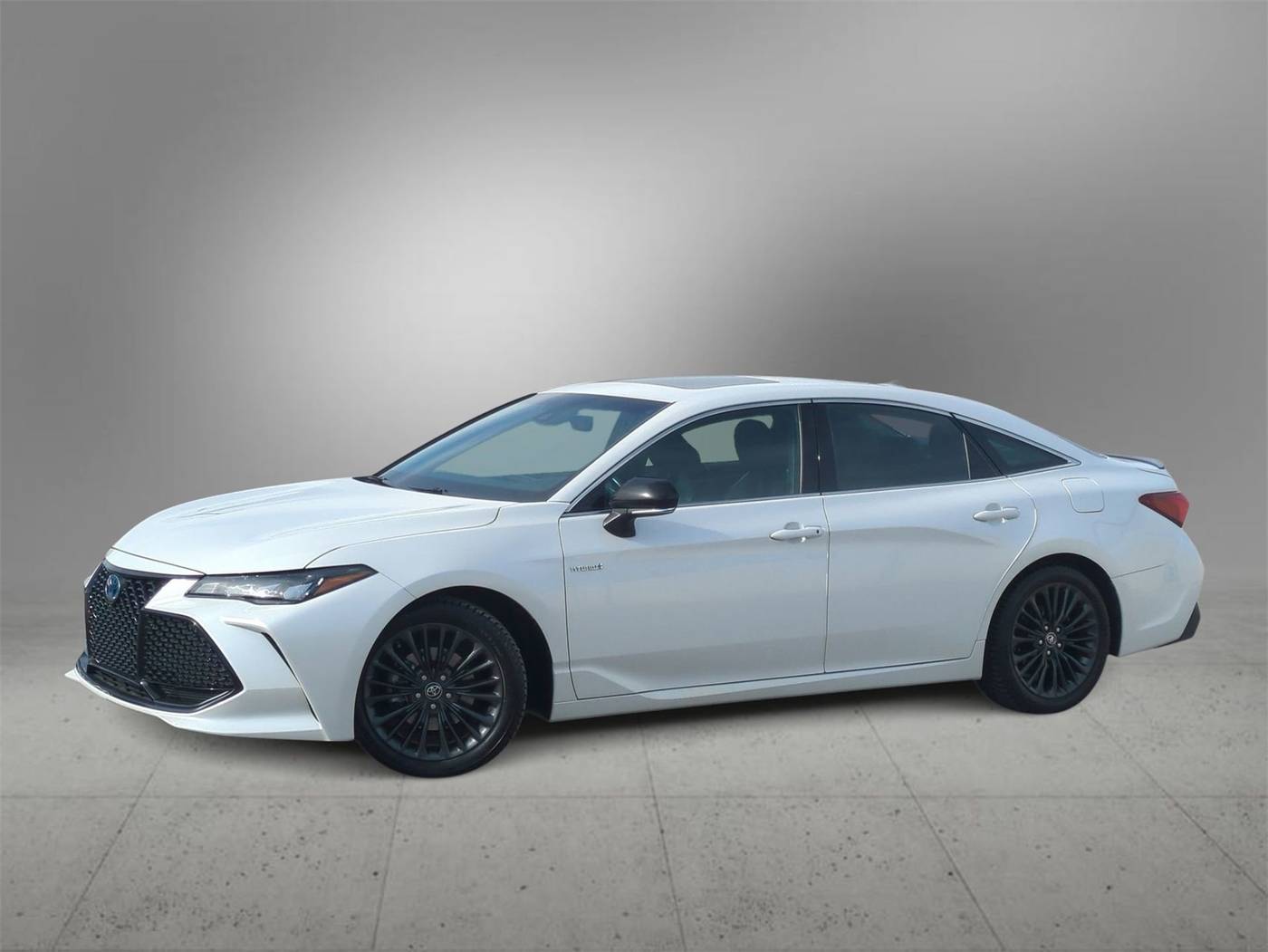 2019 Toyota Avalon Hybrid XSE — Sedan — 61,636 mi — Farmington Hills, MI