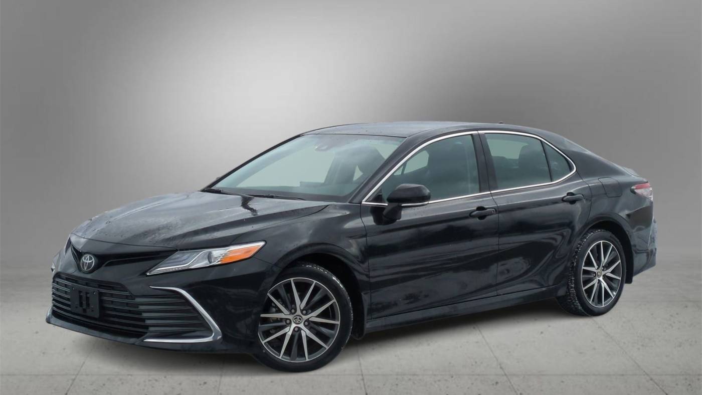 2024 Toyota Camry XLE — Sedan — 12,336 mi — Farmington Hills, MI