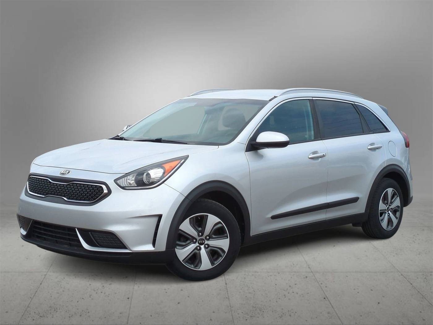 2017 Kia Niro Hybrid LX — SUV — 118,026 mi — Farmington Hills, MI
