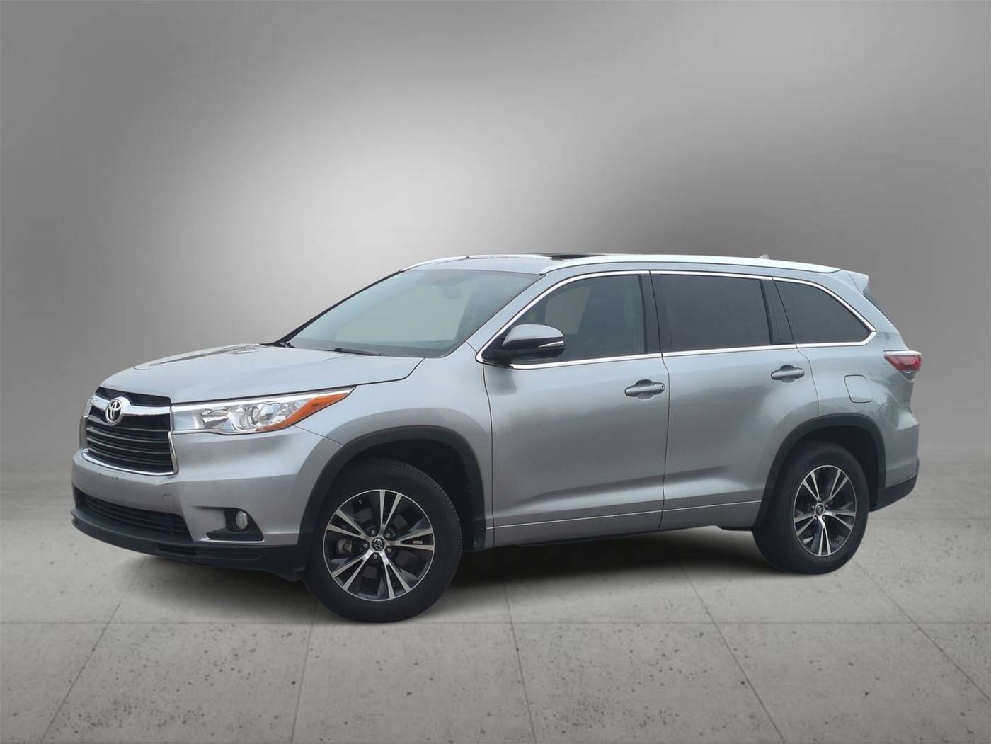 2016 Toyota Highlander XLE — SUV — 45,088 mi — Farmington Hills, MI