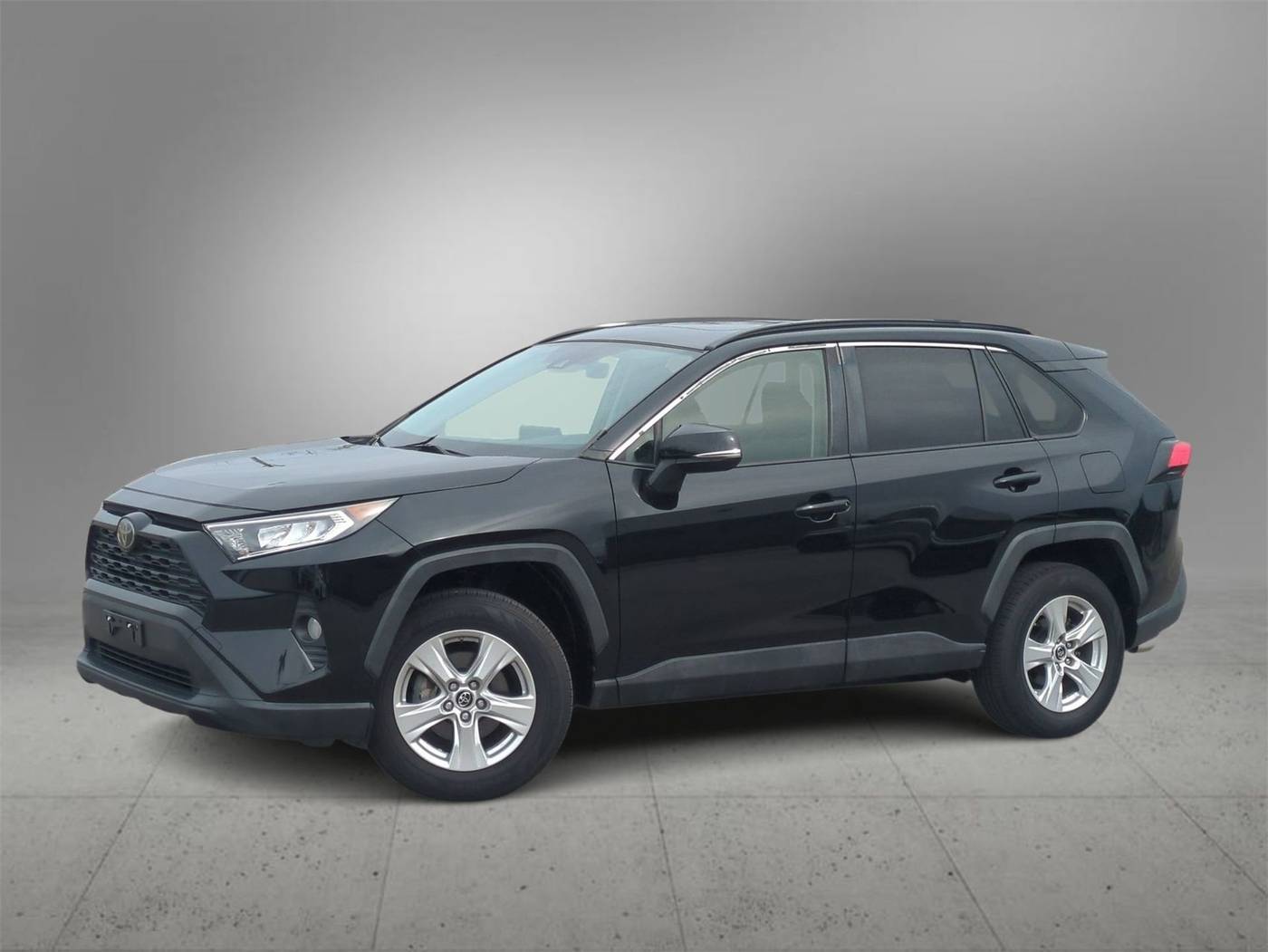 2019 Toyota RAV4 XLE — SUV — 104,325 mi — Farmington Hills, MI