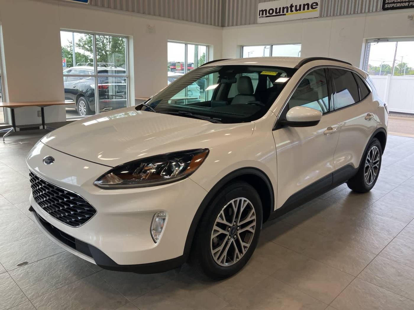 2020 Ford Escape SEL — SUV — 62,294 mi — Sterling Heights, MI