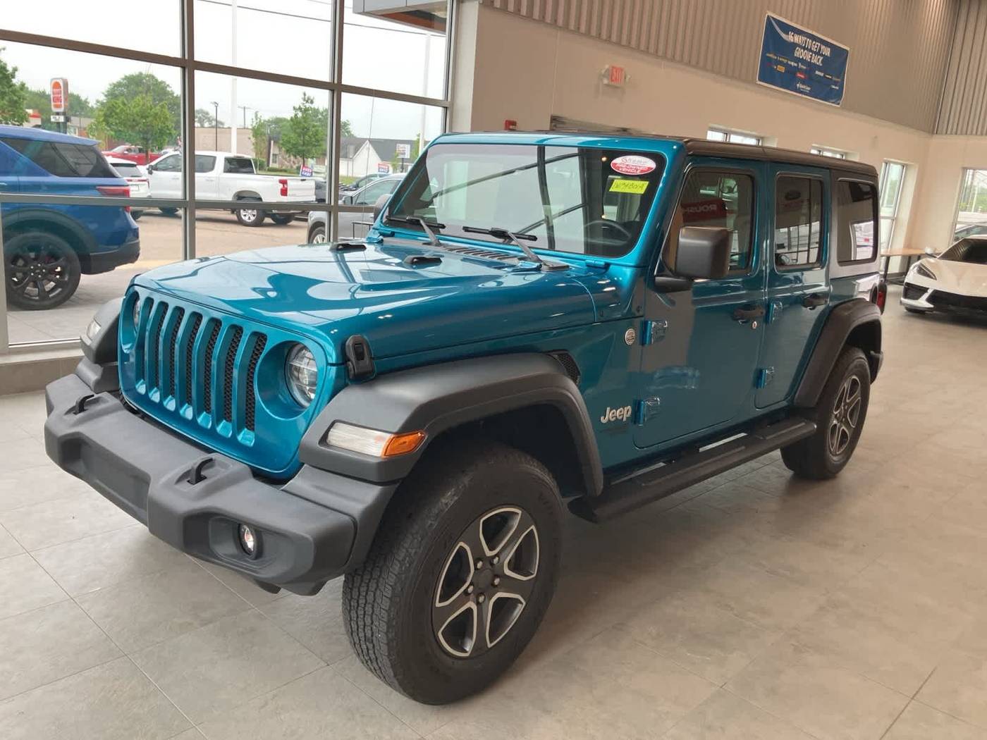 2020 Jeep Wrangler Sport S — SUV — 22,737 mi — Sterling Heights, MI