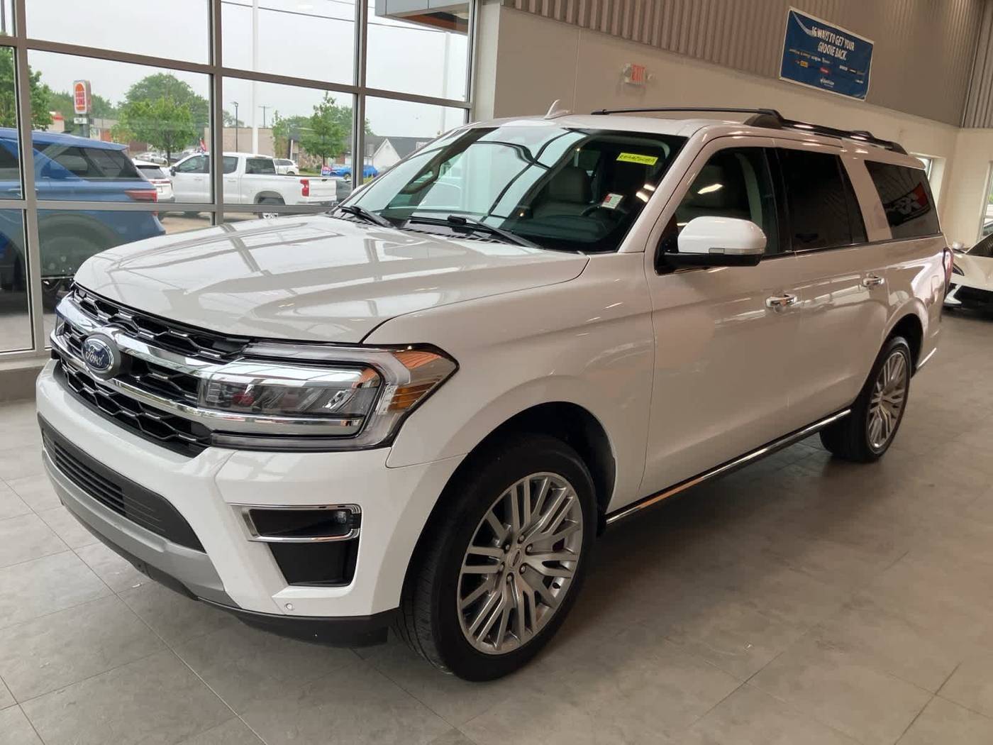 2024 Ford Expedition Limited — SUV — 27,513 mi — Sterling Heights, MI