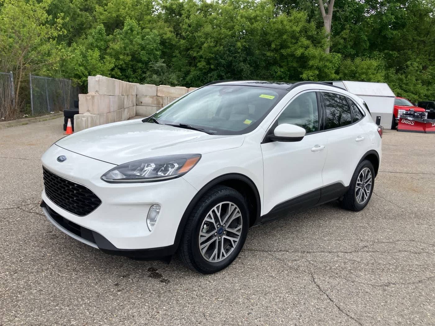 2020 Ford Escape SEL — SUV — 70,764 mi — Sterling Heights, MI