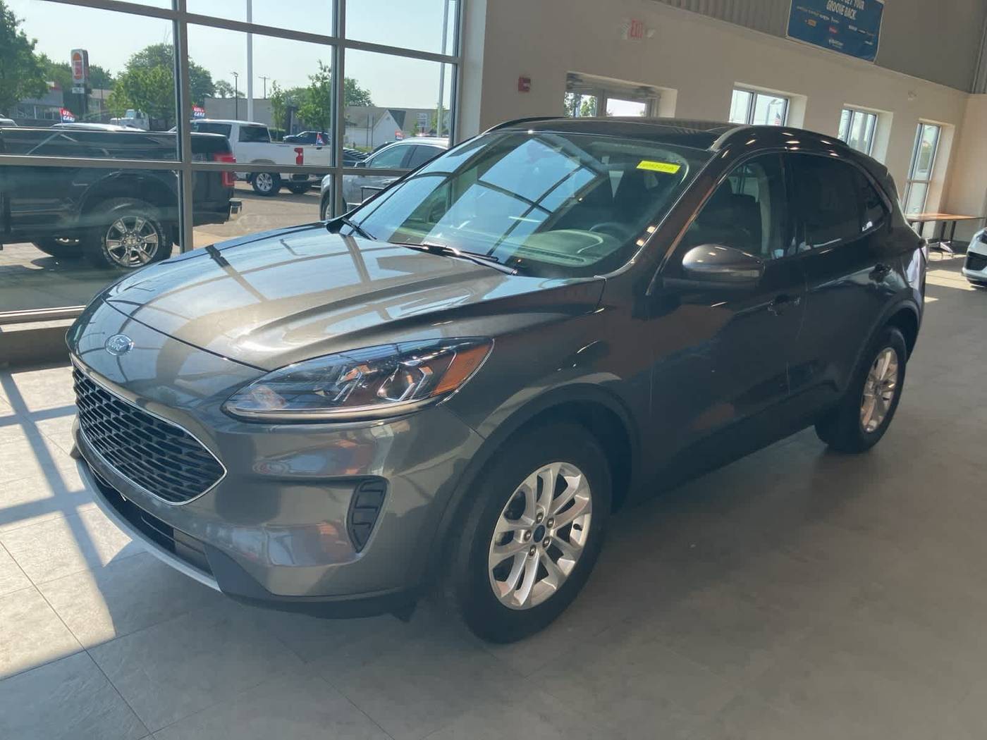 2020 Ford Escape SE — SUV — 49,338 mi — Sterling Heights, MI