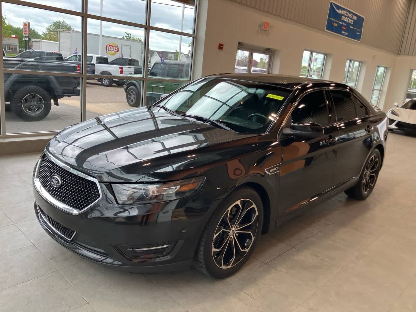 2013 Ford Taurus SHO — Sedan — 131,000 mi — Sterling Heights, MI