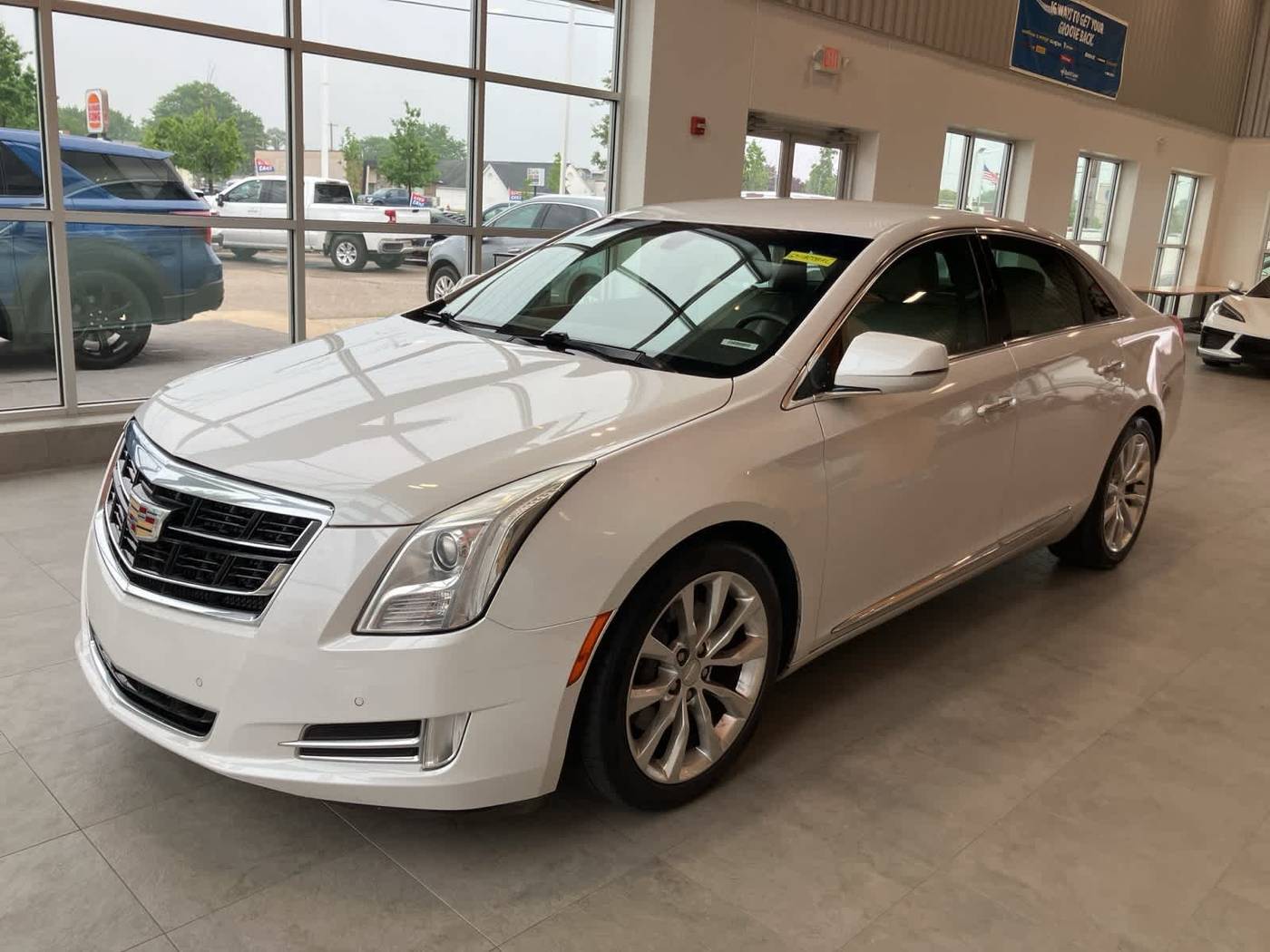 2016 Cadillac XTS Luxury Collection — Sedan — 108,652 mi — Sterling Heights, MI