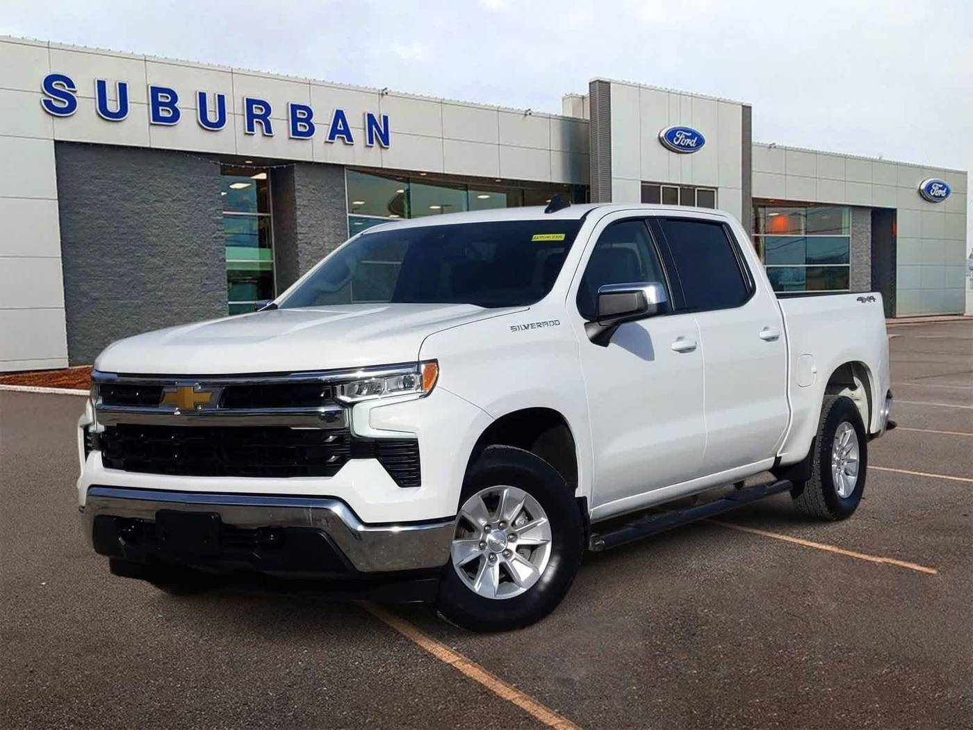 2023 Chevrolet Silverado 1500 LT — Pickup Truck — 32,358 mi — Sterling Heights, MI