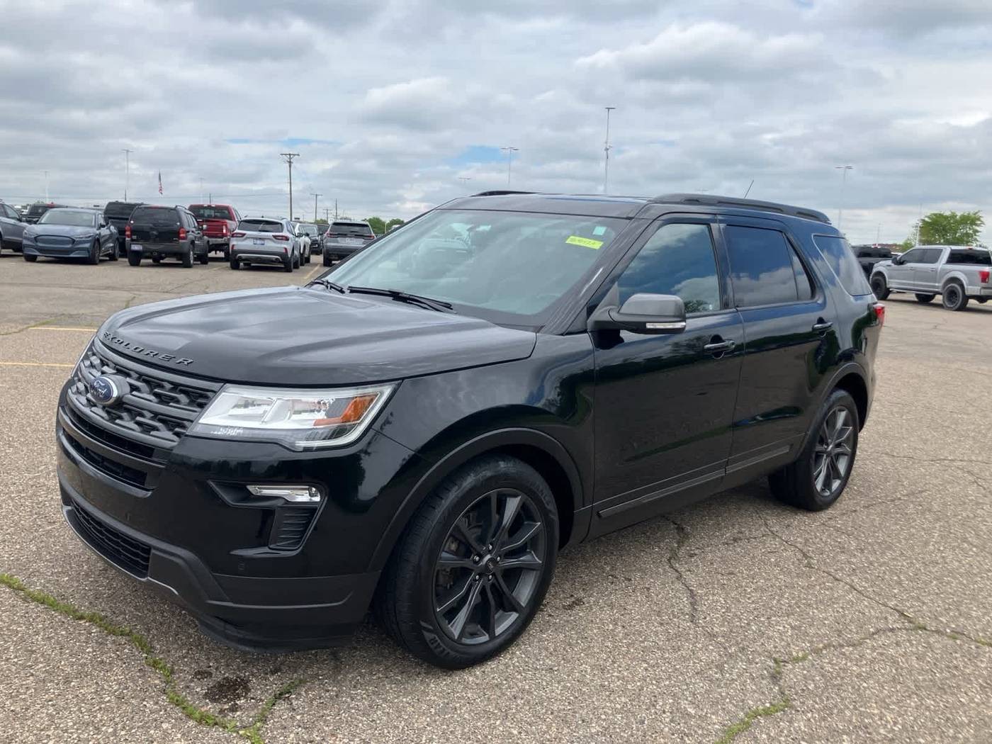 2018 Ford Explorer XLT — SUV — 90,871 mi — Sterling Heights, MI