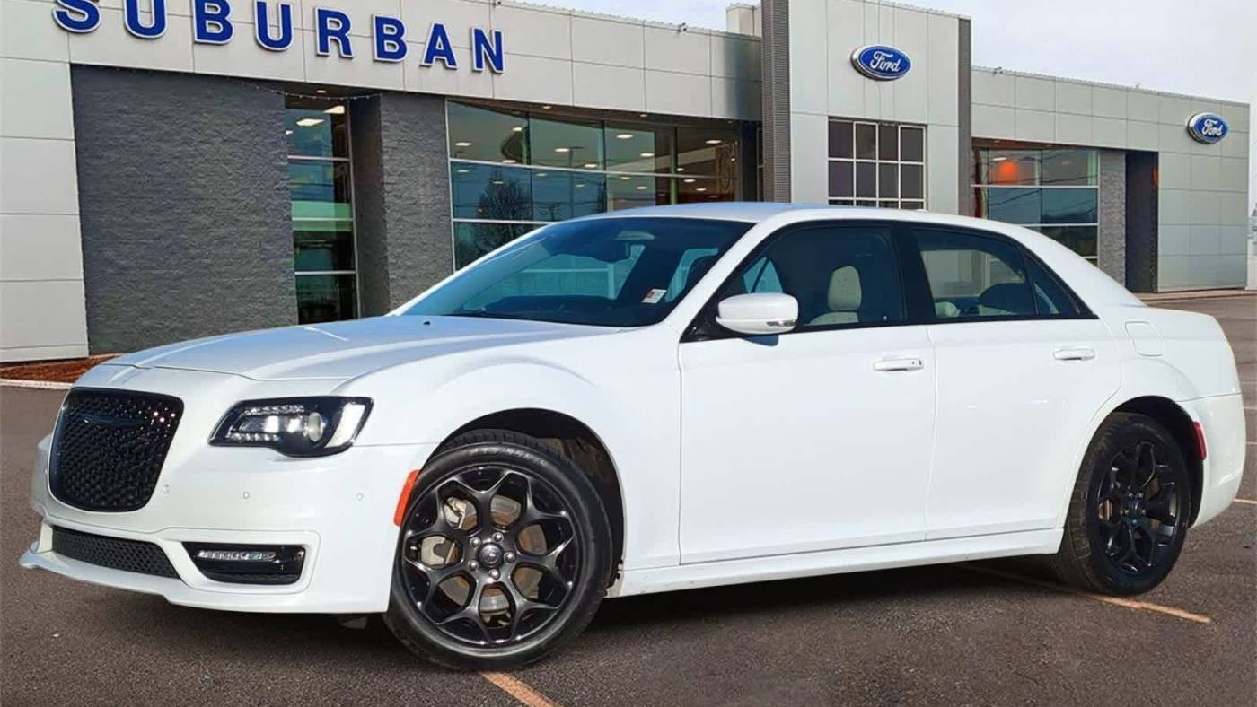 2022 Chrysler 300 Touring L — Sedan — 51,358 mi — Sterling Heights, MI