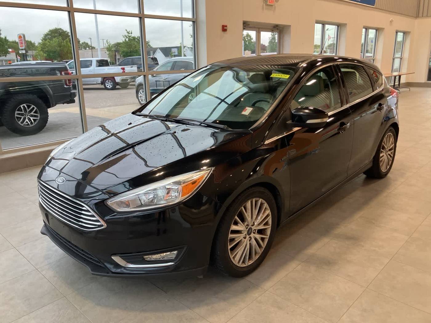 2018 Ford Focus Titanium — Hatchback — 118,725 mi — Sterling Heights, MI