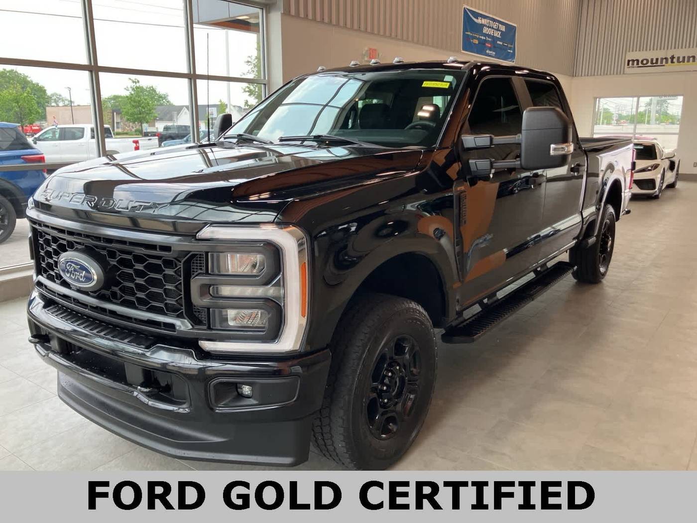 2023 Ford Super Duty F-250 XL — Pickup Truck — 8,806 mi — Sterling Heights, MI