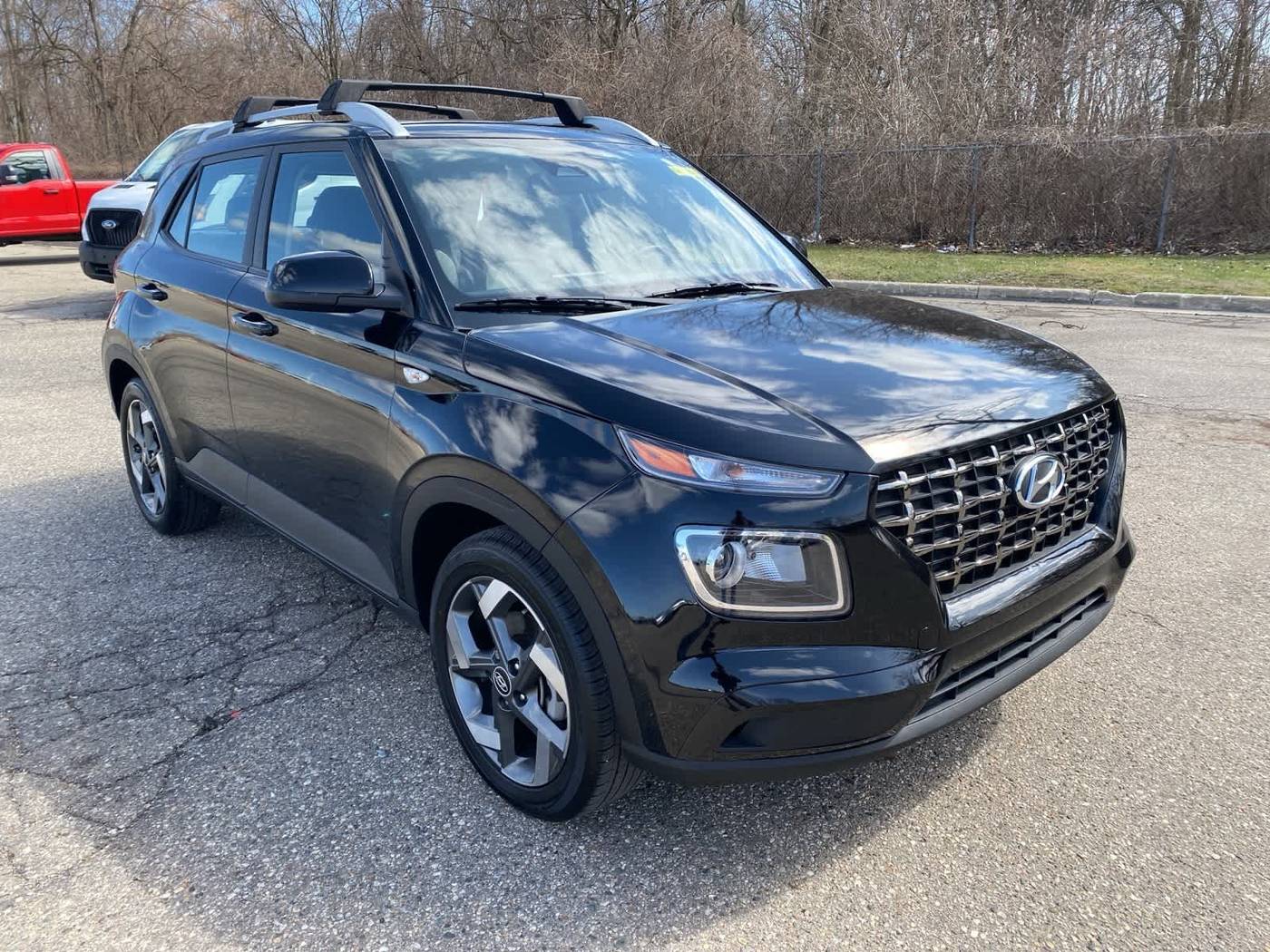 2024 Hyundai Venue SEL — SUV — 8,027 mi — Sterling Heights, MI