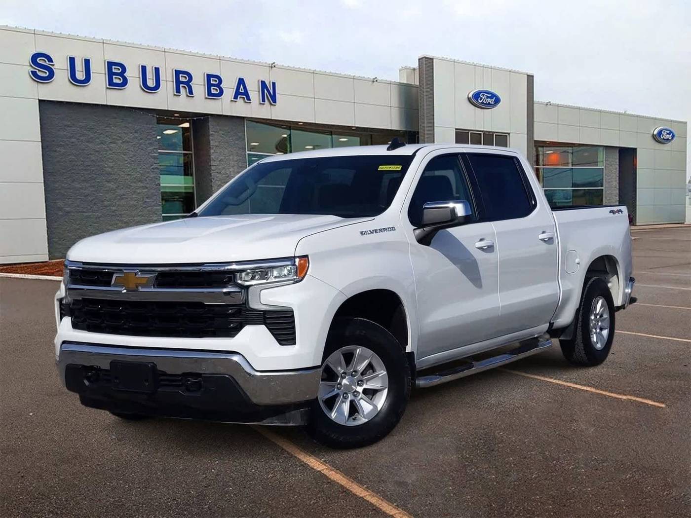2023 Chevrolet Silverado 1500 LT — Pickup Truck — 28,761 mi — Sterling Heights, MI
