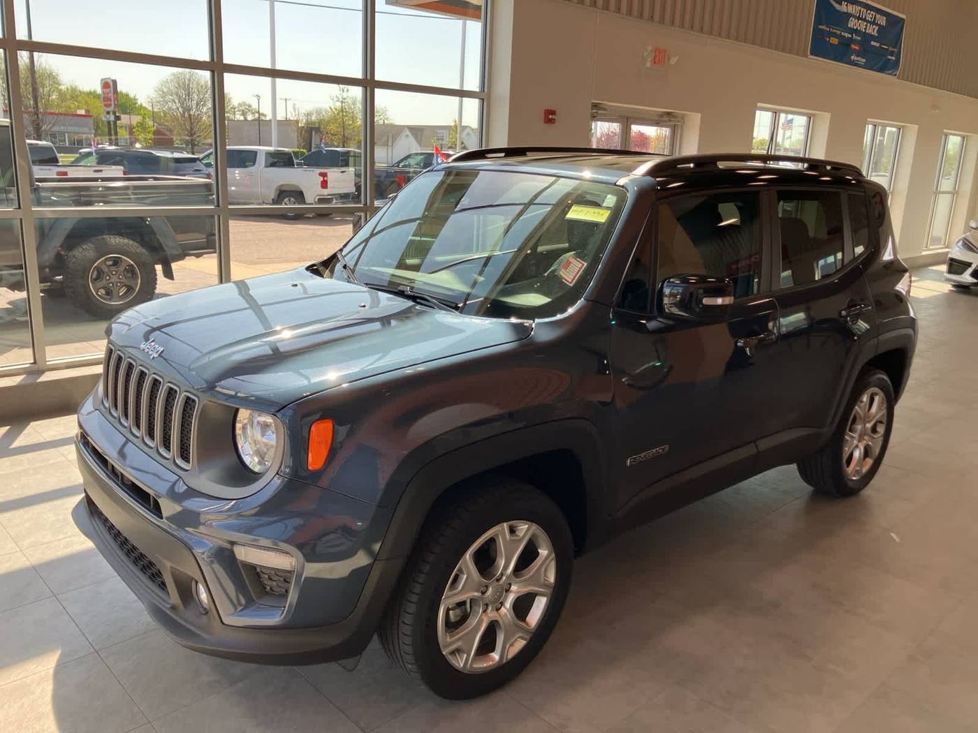 2023 Jeep Renegade Limited — SUV — 34,867 mi — Sterling Heights, MI