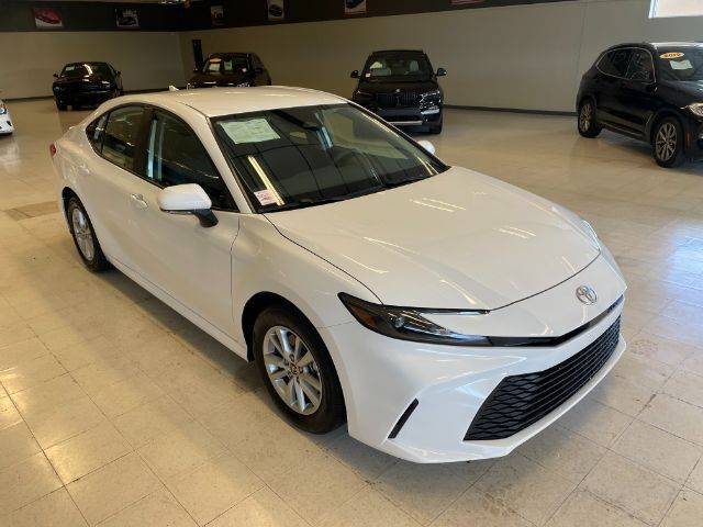 2025 Toyota Camry LE — Sedan — 892 mi — Dallas, NC