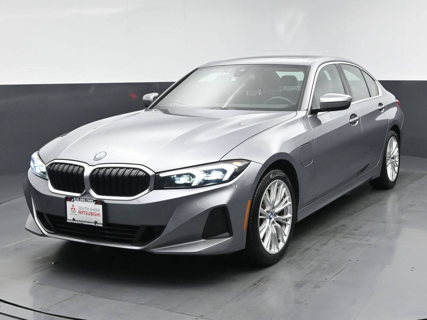 2024 BMW 3 Series 330e — Sedan — 38,039 mi — Freeport, NY