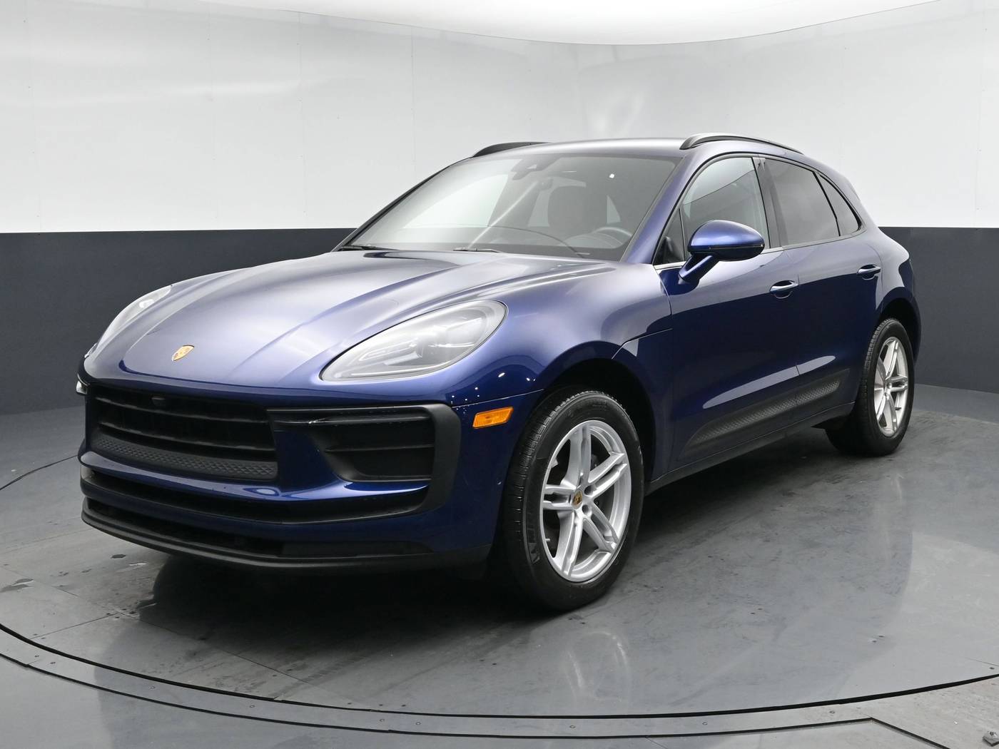 2022 Porsche Macan Macan — SUV — 48,726 mi — Freeport, NY