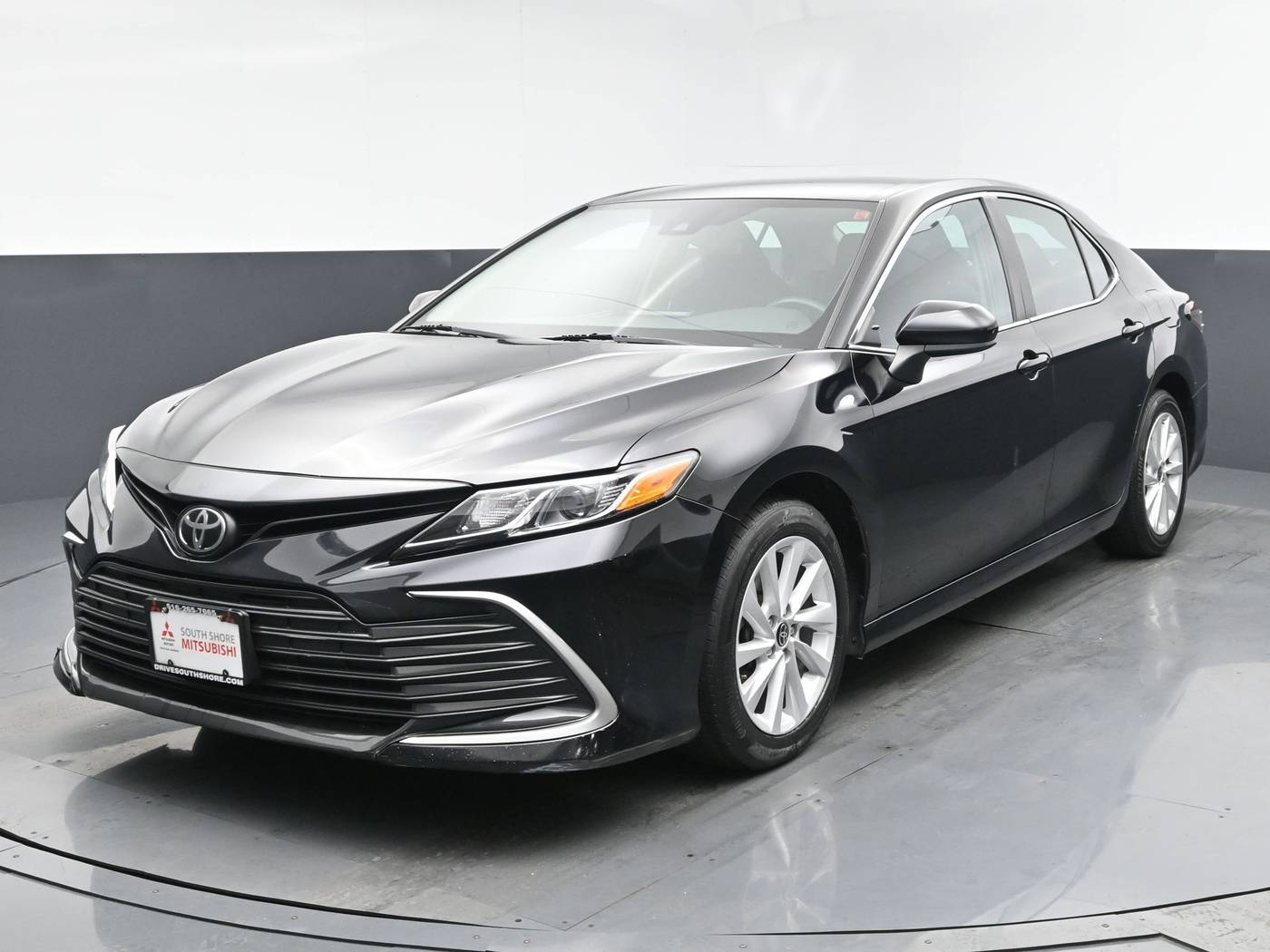 2021 Toyota Camry LE — Sedan — 60,205 mi — Freeport, NY