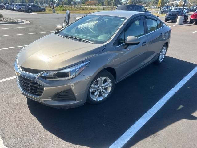 2019 Chevrolet Cruze LT — Sedan — 30,806 mi — Goldsboro, NC