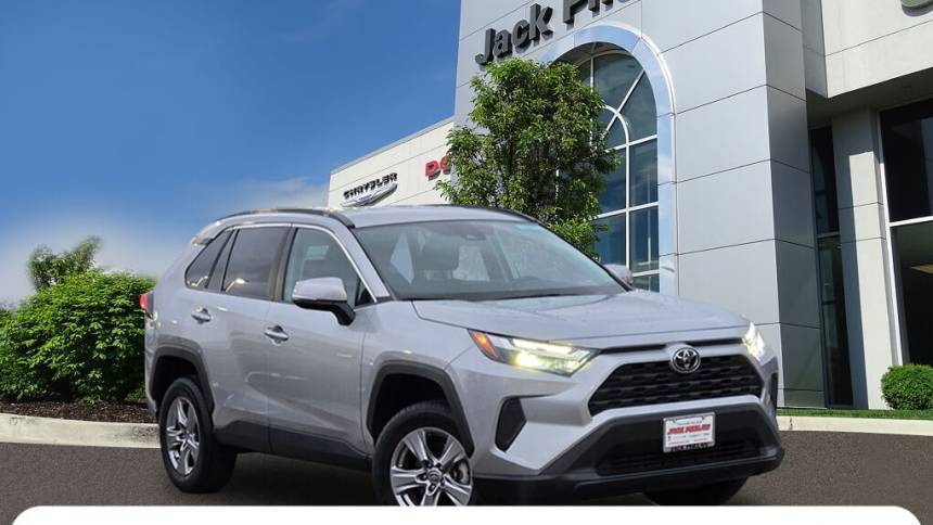 2022 Toyota RAV4 XLE — SUV — 48,986 mi — Countryside, IL