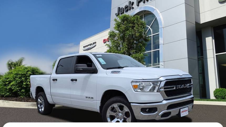 2023 Ram 1500 Big Horn — Pickup Truck — 5,357 mi — Countryside, IL