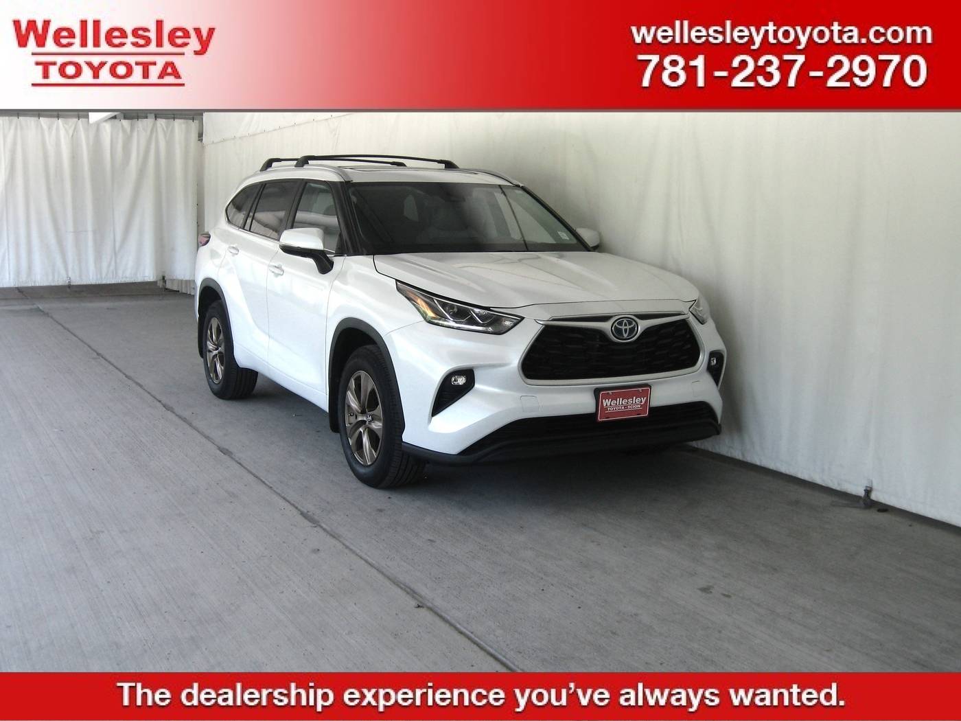 2023 Toyota Highlander Hybrid Bronze Edition — SUV — 21,700 mi — Wellesley, MA