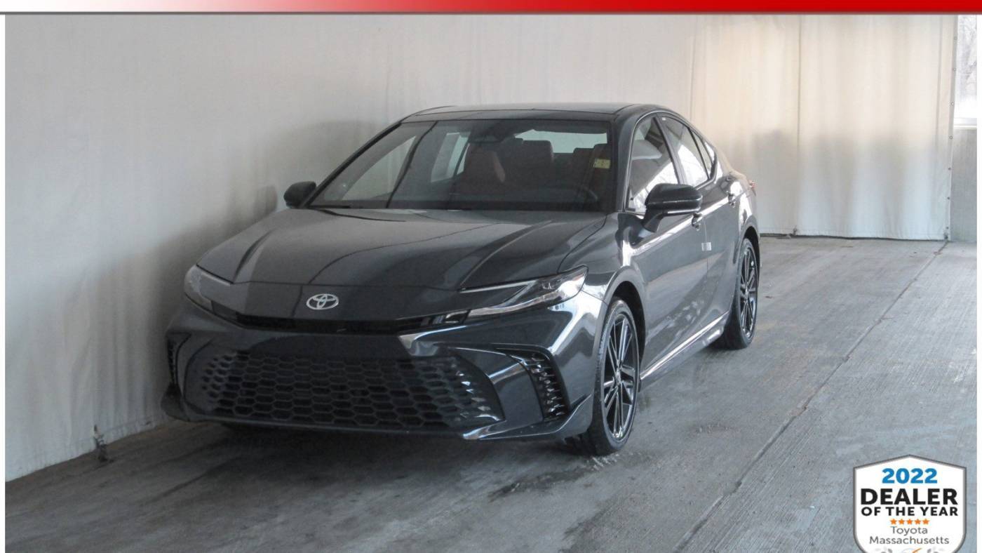 2025 Toyota Camry XSE — Sedan — 5 mi — Wellesley, MA