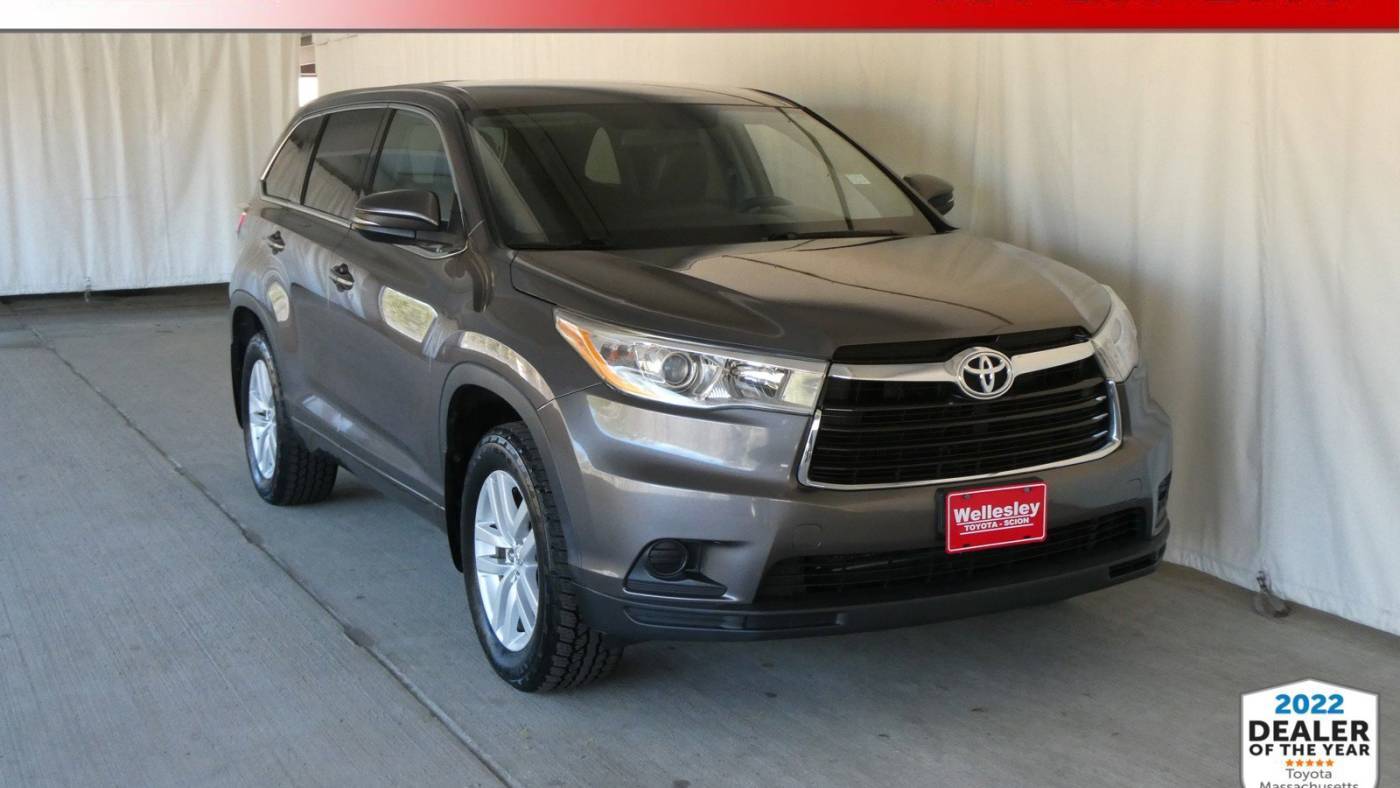 2014 Toyota Highlander LE V6 — SUV — 99,382 mi — Wellesley, MA