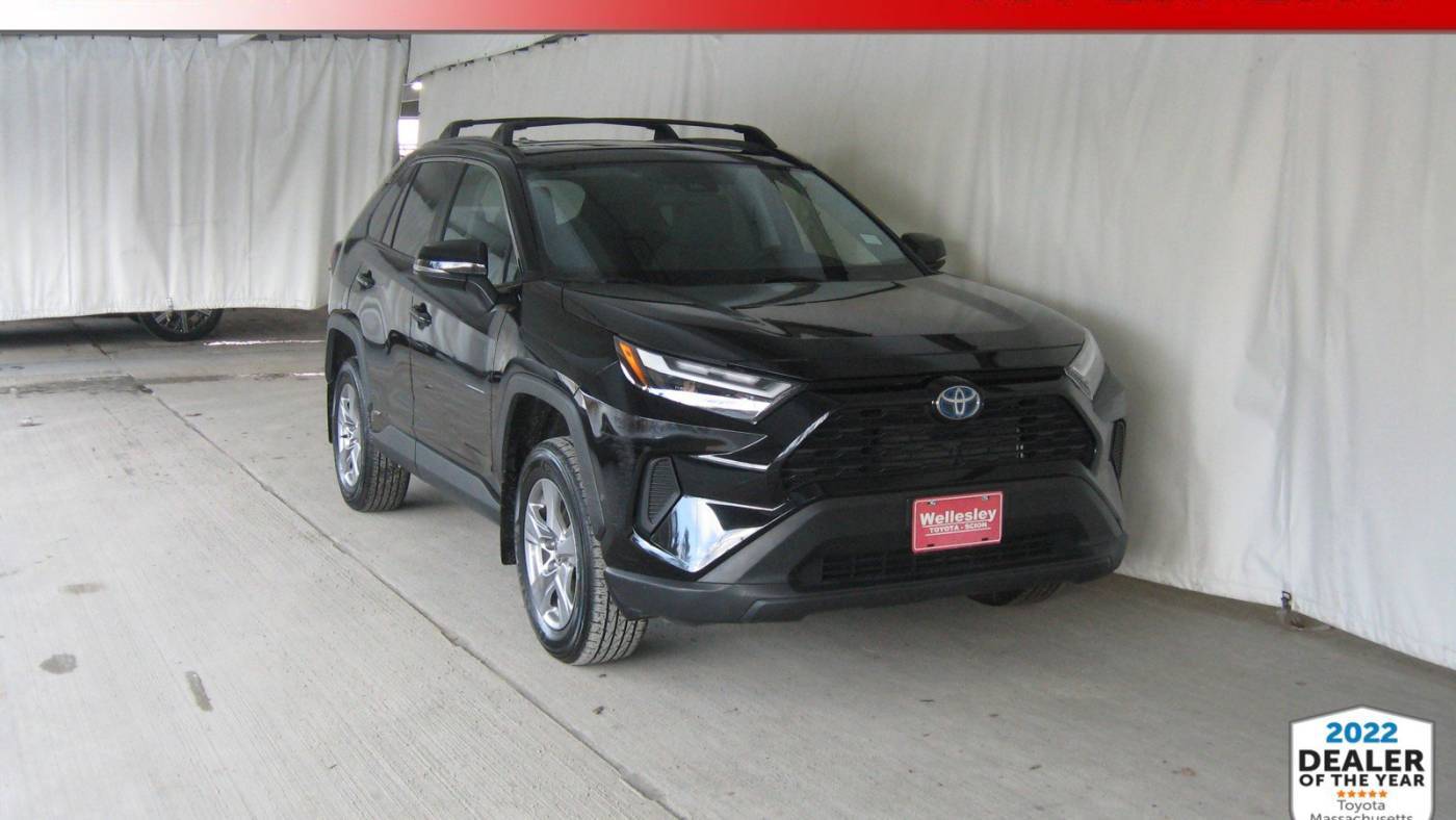2022 Toyota RAV4 Hybrid XLE — SUV — 19,926 mi — Wellesley, MA