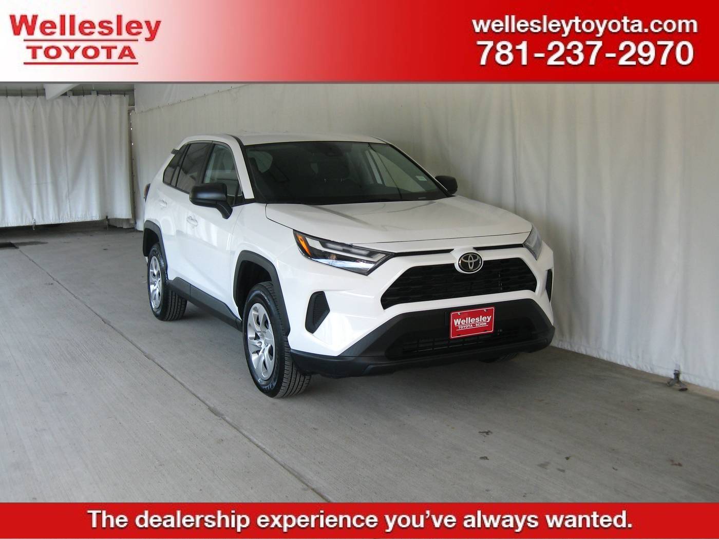 2023 Toyota RAV4 LE — SUV — 14,200 mi — Wellesley, MA