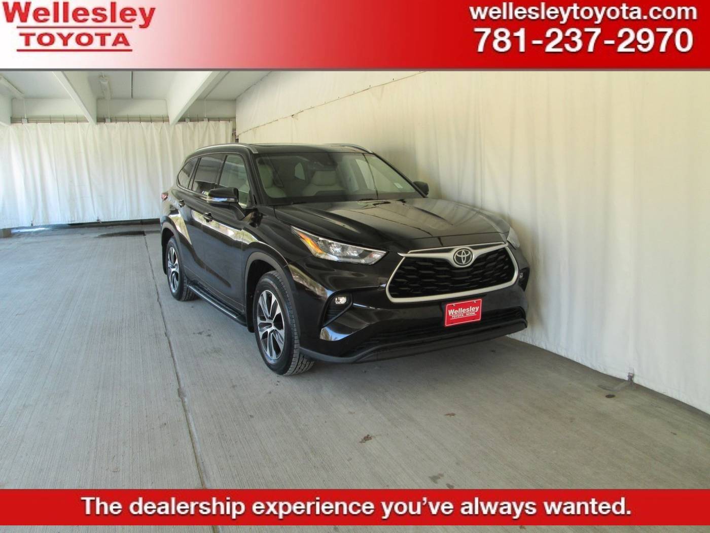 2020 Toyota Highlander XLE — SUV — 74,857 mi — Wellesley, MA